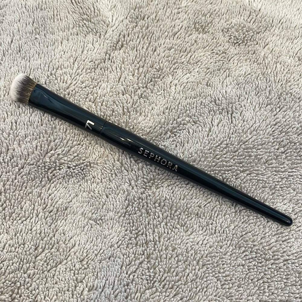 Brand New Sephora Pro Concealer Brush 71